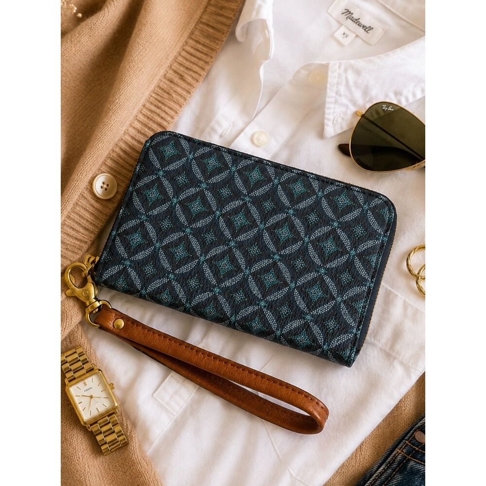 Fossil Blue Geometric Zip Around Wristlet Wallet Leather Strap